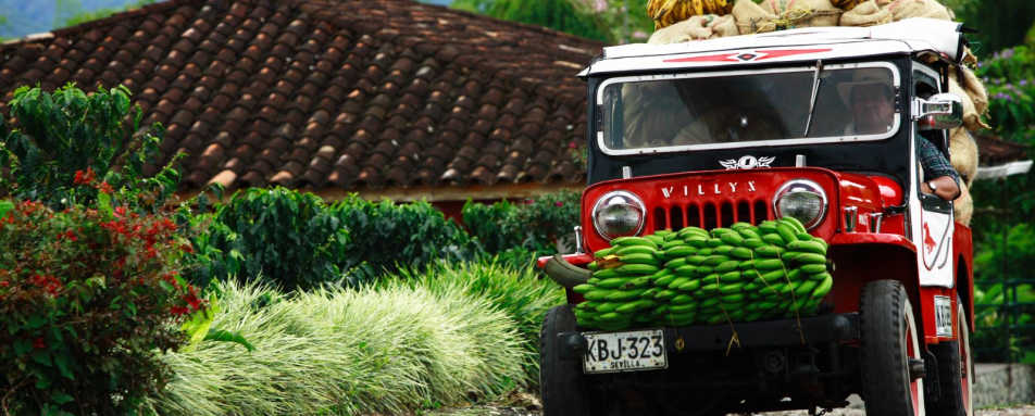 Truck carrying bananas - Original Colombia