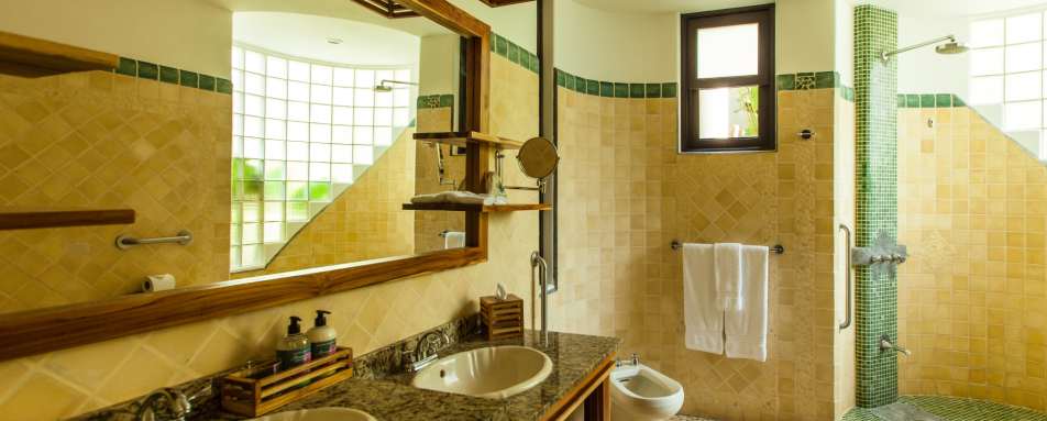 Bathroom - Arenas del Mar