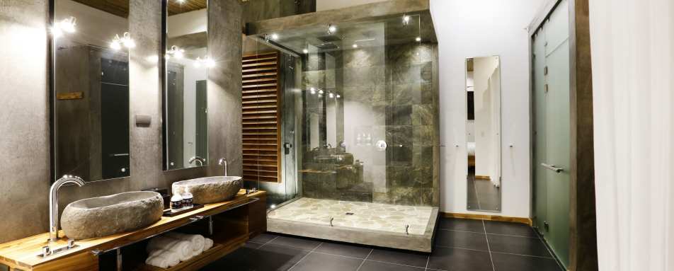 Suite Bathroom - Kura Design Villas