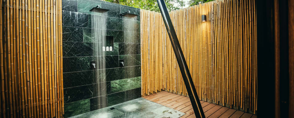 outdoor shower 