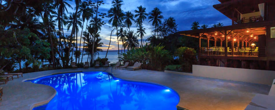 Swimming pool at dawn  - Playa Cativo