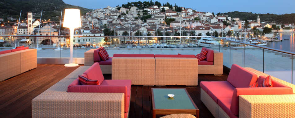 Terrace - Hotel Adriana