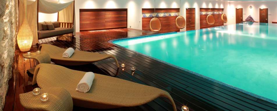 Rooftop Pool - Hotel Adriana