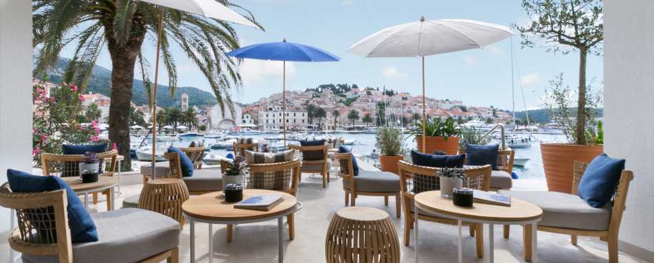 Lobby Bar - Hotel Adriana