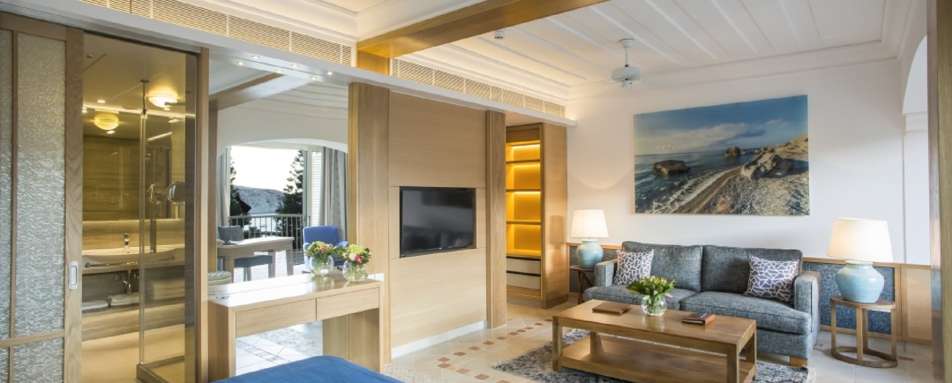 Executive Suite Side Sea View - Columbia Beach Resort