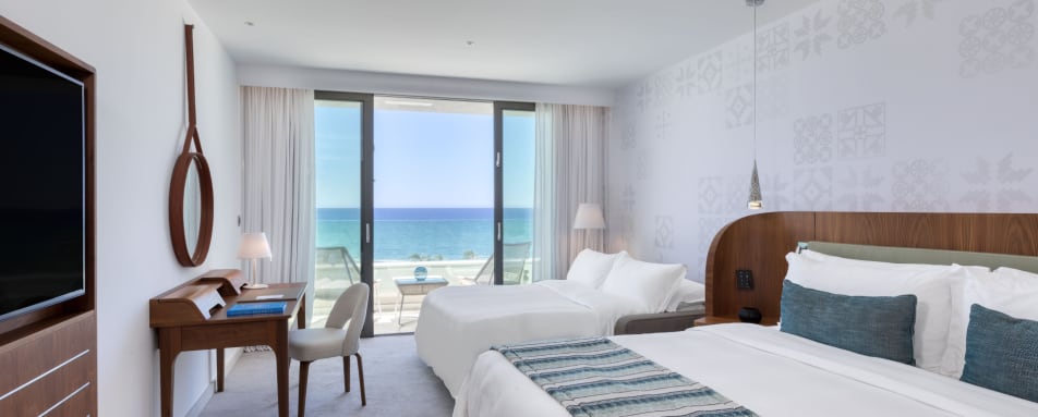  Deluxe Sea View - Bedroom 