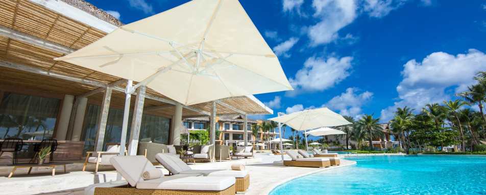 Eden Roc Cap Cana - Beach Club Poolside 