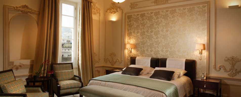 Plaza View Suite - Casa Gangotena