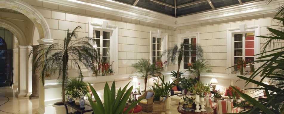 Night Patio - Casa Gangotena