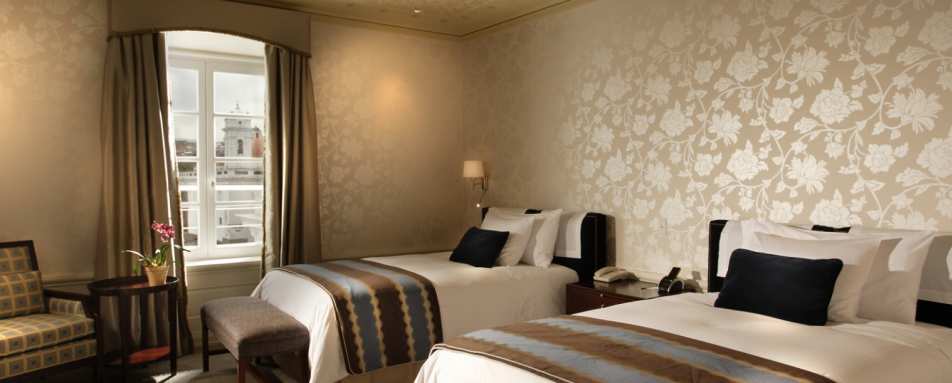 Twin Bedroom - Casa Gangotena