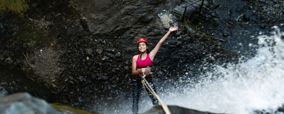 Waterfall rapelling 