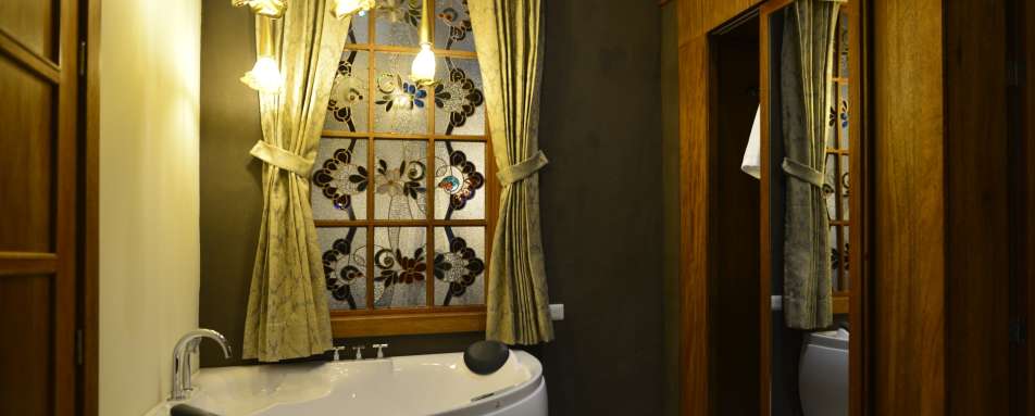 Luxury Room Jacuzzi Tub 