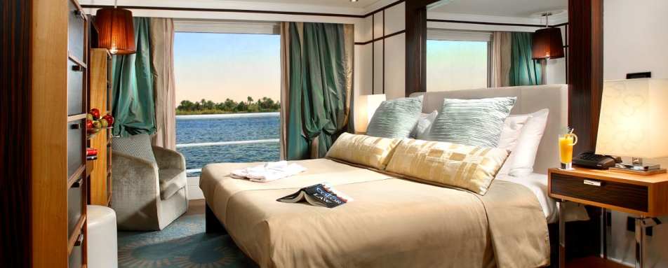 Cabin - Sanctuary Sun Boat IV