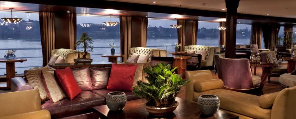 Lounge - Sanctuary Sun Boat IV