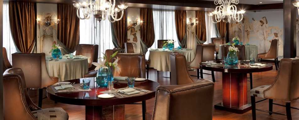 Dining Room - Sanctuary Sun Boat IV