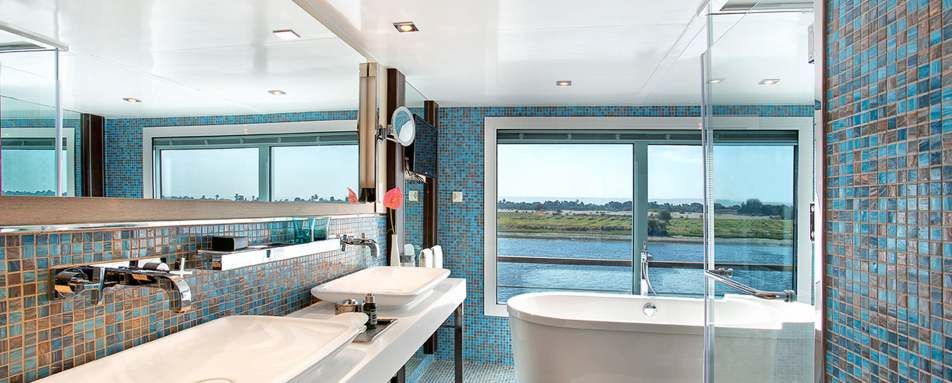 Suite Bathroom - The Oberoi Philae