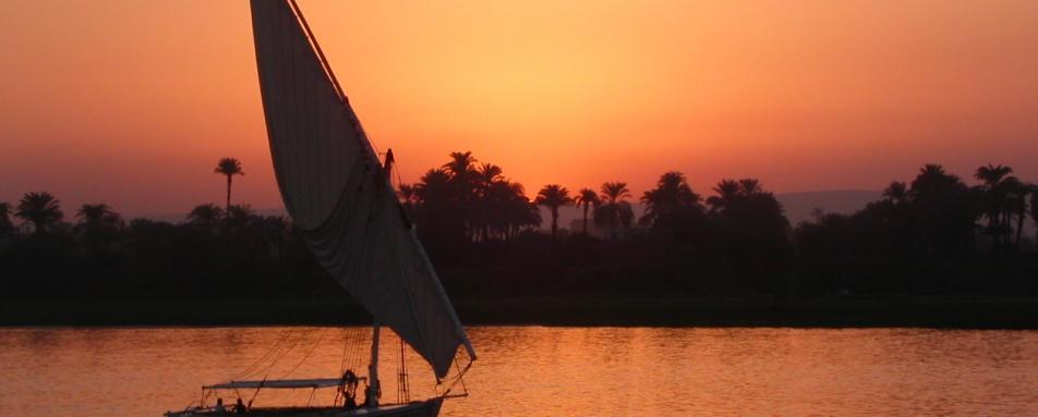 Felucca ast sunset 