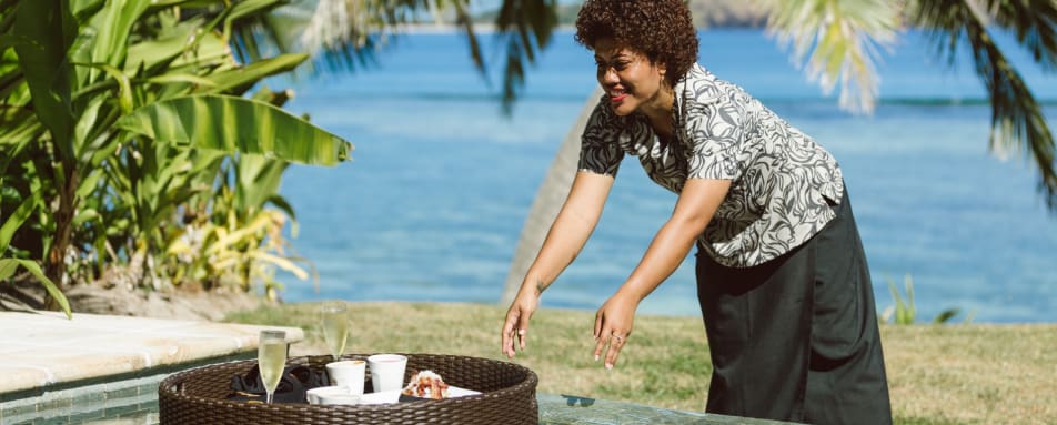 Floating Breakfast Dining  