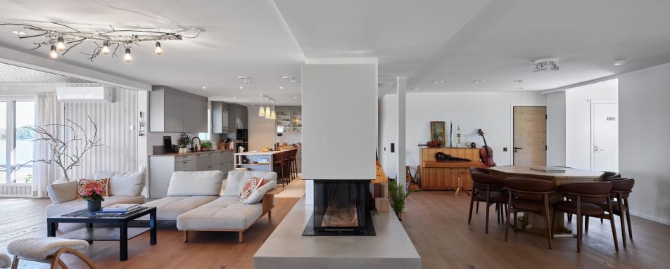 Facing fireplace from east 