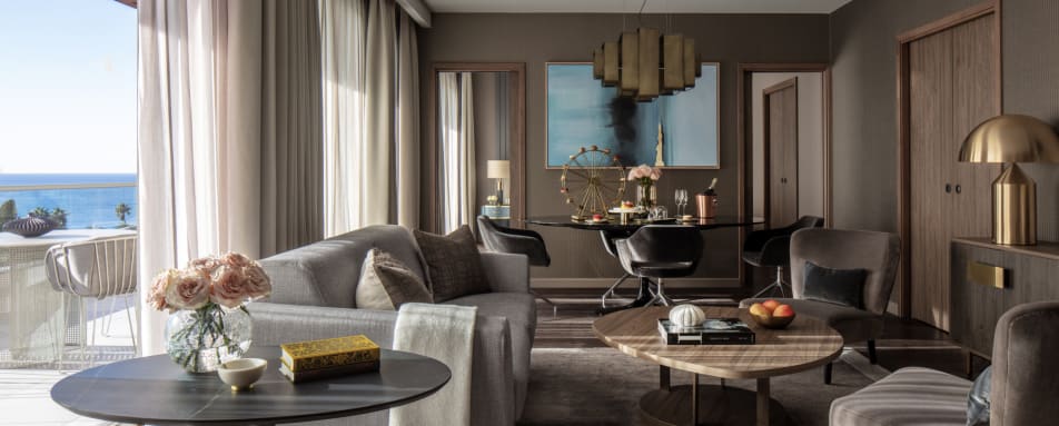 Presidential Suite Living room 