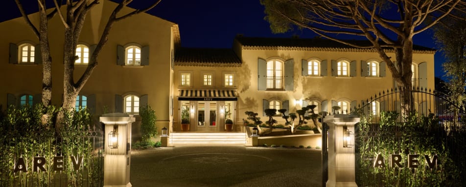 AREV Building  Entrance by Night 