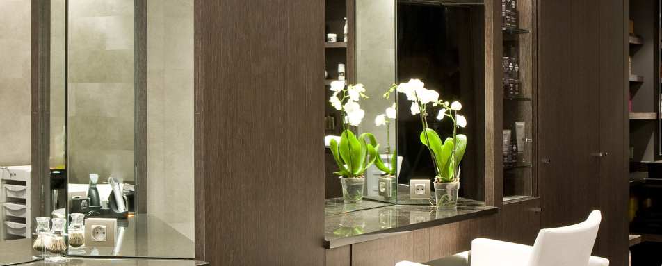 Hairdresser - Avenue Lodge