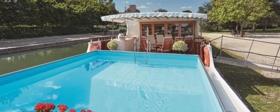 Amaryllis pool - Belmond Afloat in France 