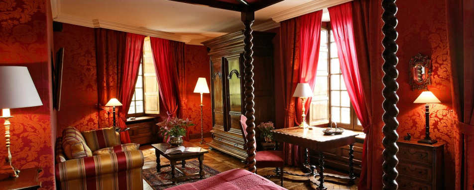 Louis XIII Room - Chateau de la Treyne