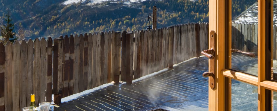 ElevenChaletPelerinExterior 