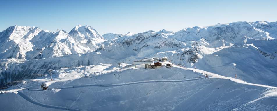 Skiing Courchevel