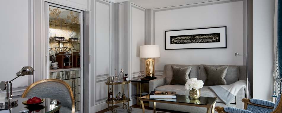 Premier Suite living room - Hotel de Crillon, A Rosewood Hotel