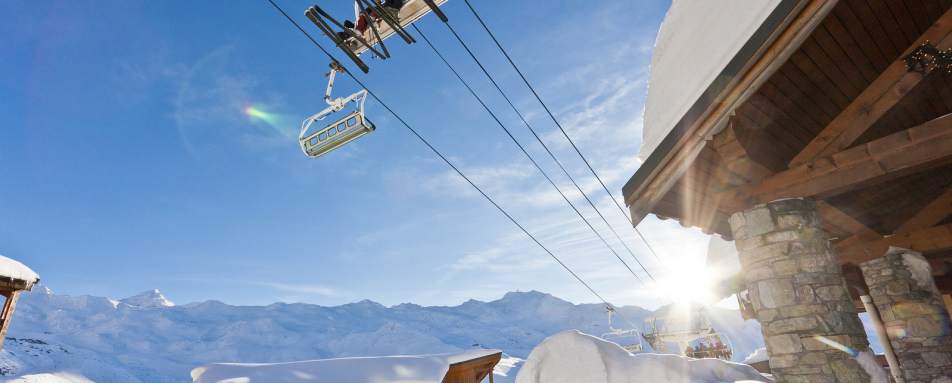 Chairlift over chalets - Koh-I Nor