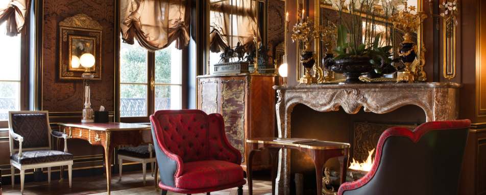 Lounge area - La Reserve Paris