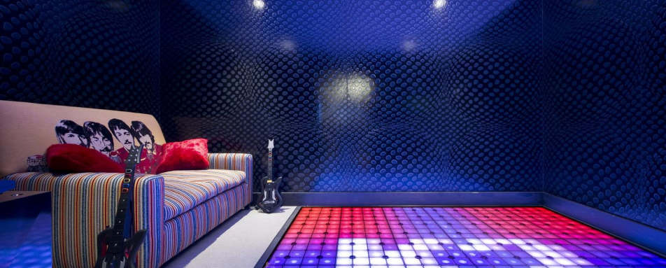 Teen mixing room - K2