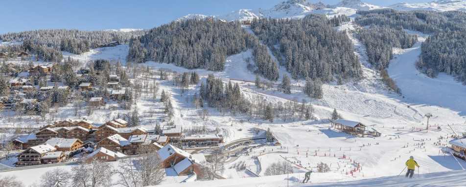 Skiing near Le Kaila