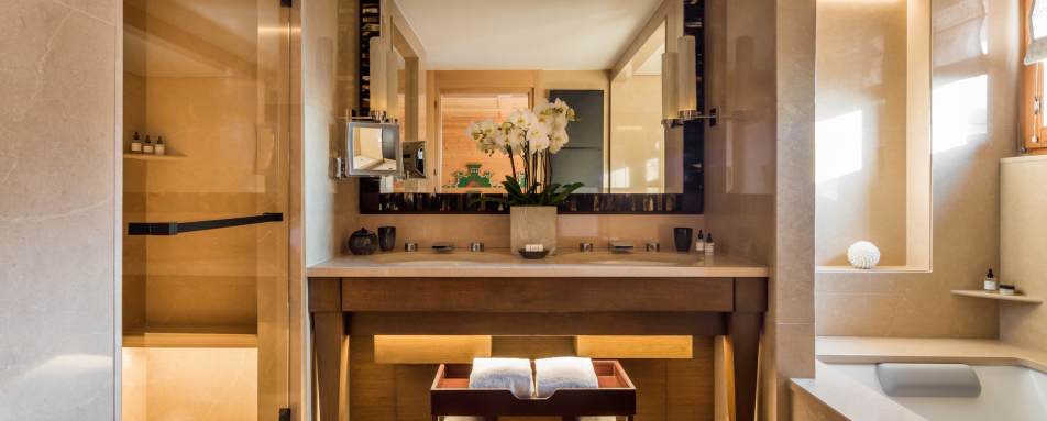 Chalet Alice - Gentiane Room Bathroom 