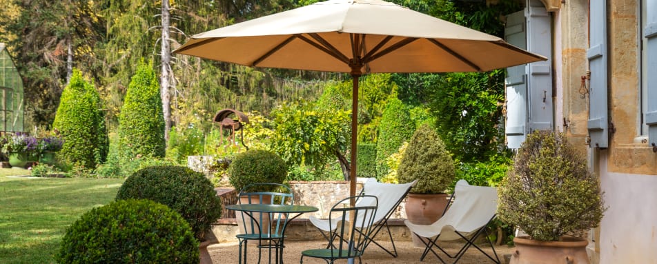 lespresdeugenie outside terrace 