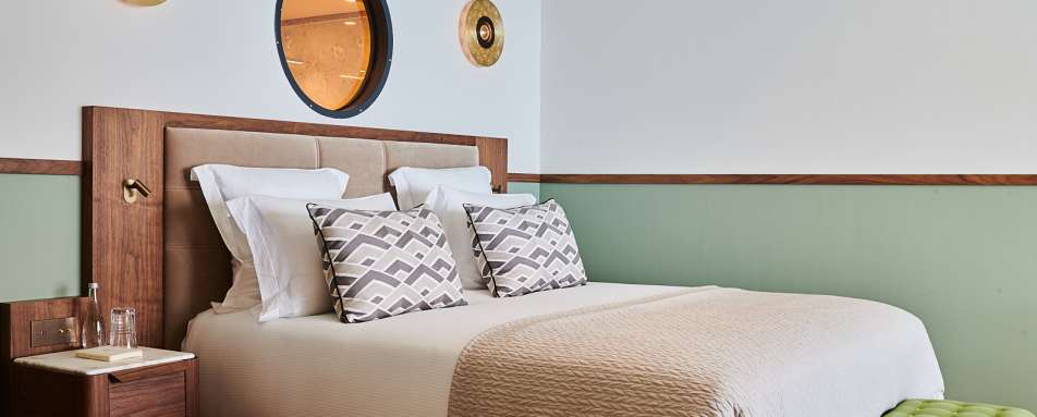 Junior Suite Bedroom 