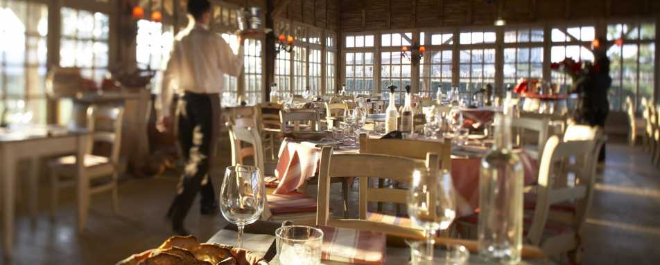 La Table Du Lavoir restaurant terrace 