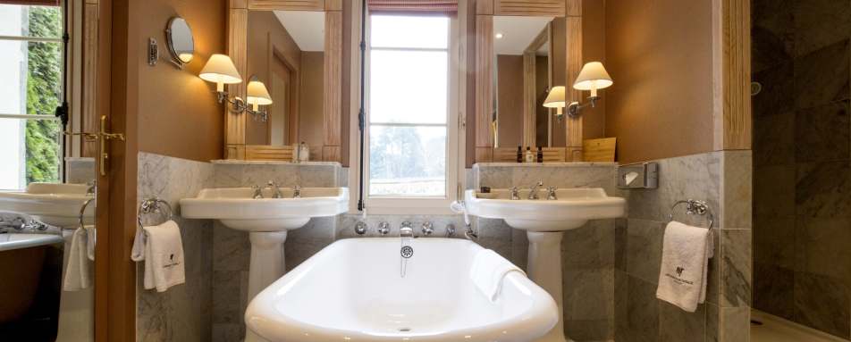 Prestige Room Bathroom 