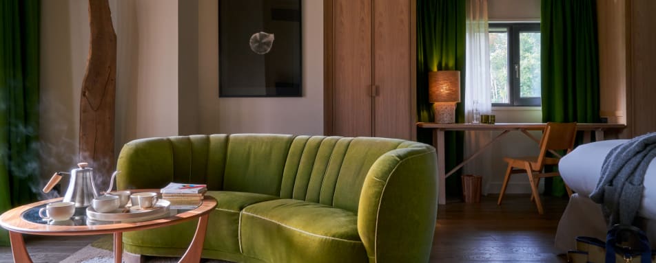 Baron Perche living room 