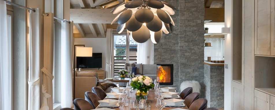 Manali Lodge - Apartment Dining Room 