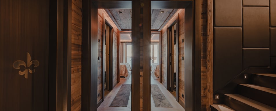 Signature residence hallway 