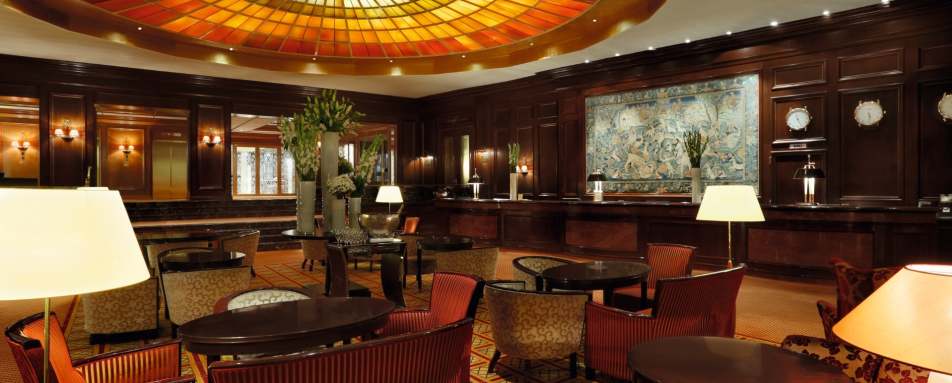 Lobby - Hotel Vier Jahreszeiten Kempinski