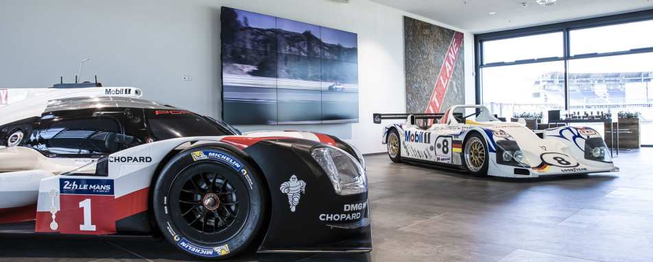 Porsche Experience Cente 