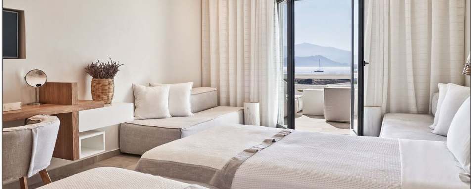 18 Grapes - Superior Seaview Room 