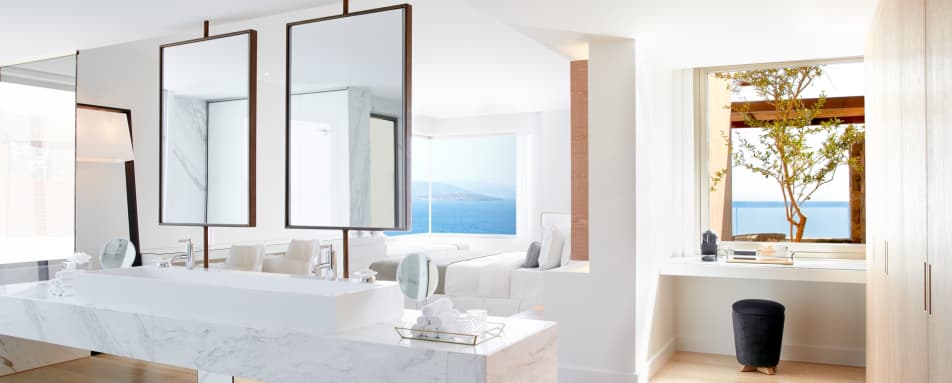 Master Bathroom - Daios Cove Mansion