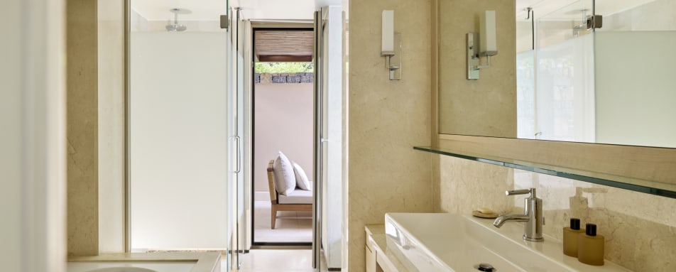 DCVillaThreeBedroomBathroom 