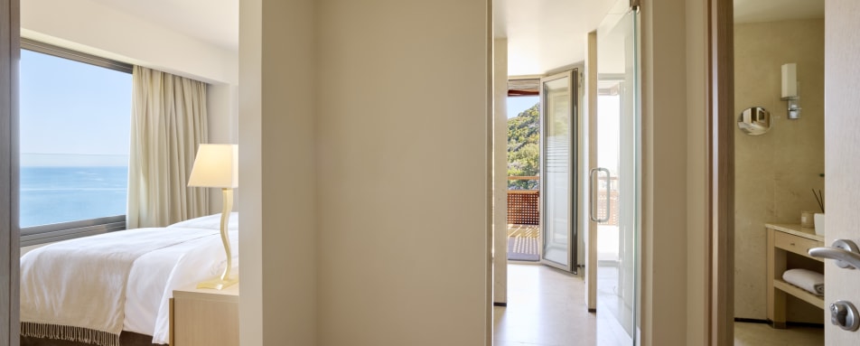 DCVillaThreeBedroomBedroom 