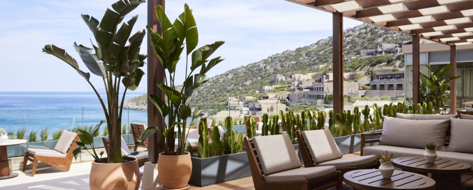 CrystalBoxOutdoorView 